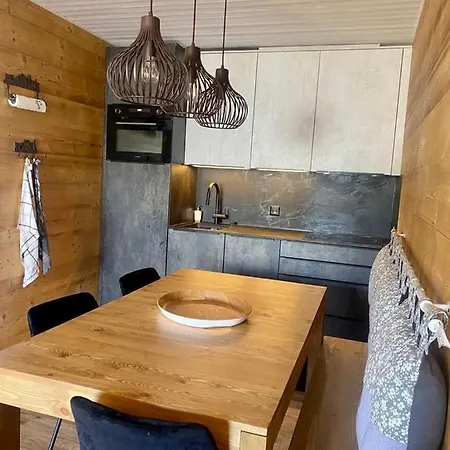 Lupins 23 Apartment